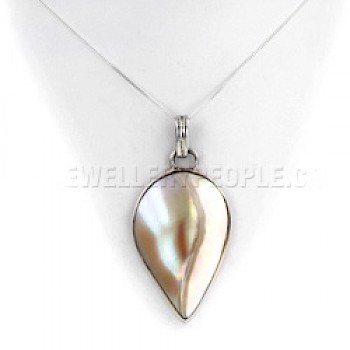 Pearlised Shell & Silver Droplet Pendant - SL161