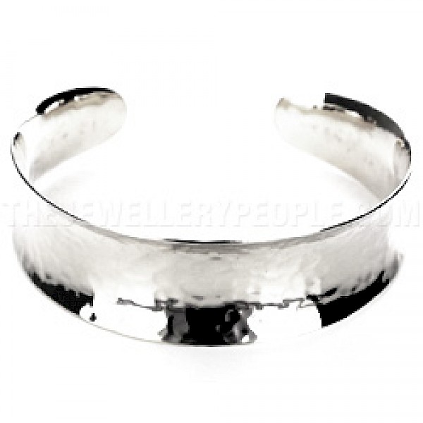 Raised Curve Hammered Silver Cuff Bangle - 22mm Wide - BA033