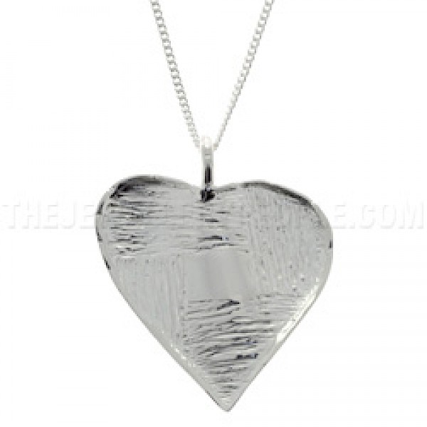 Wavy Detailed Silver Heart Pendant - PT235