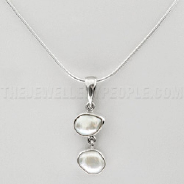 White Pearl Drops Silver Pendant - SL222