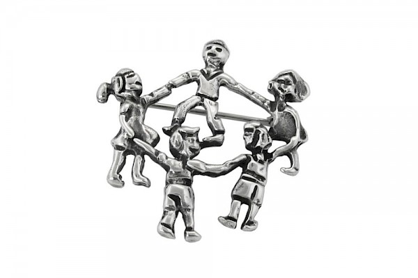 Happy Family Brooch BR050