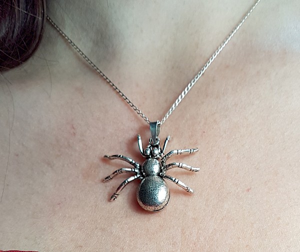 Spider Pendant - PT737