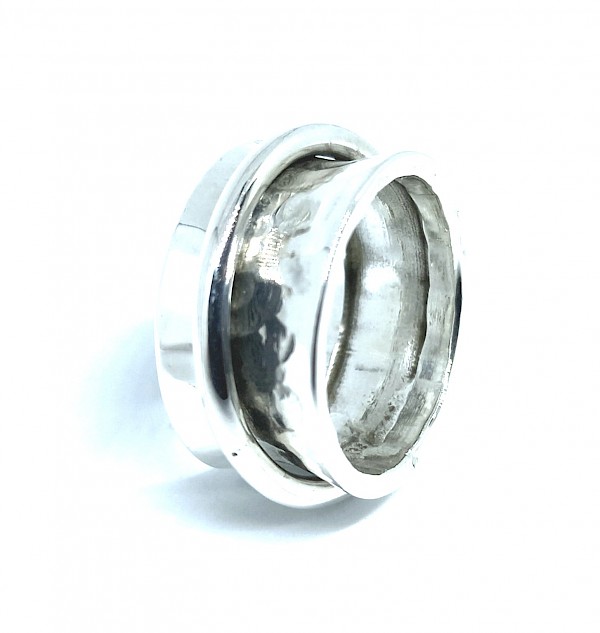 Hammered Spinner Ring - RG355