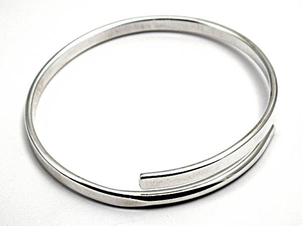 Polished Open-Ended Bangle - SB099