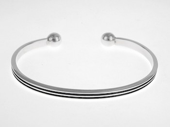 Oxidised Lines Bangle - UBA025