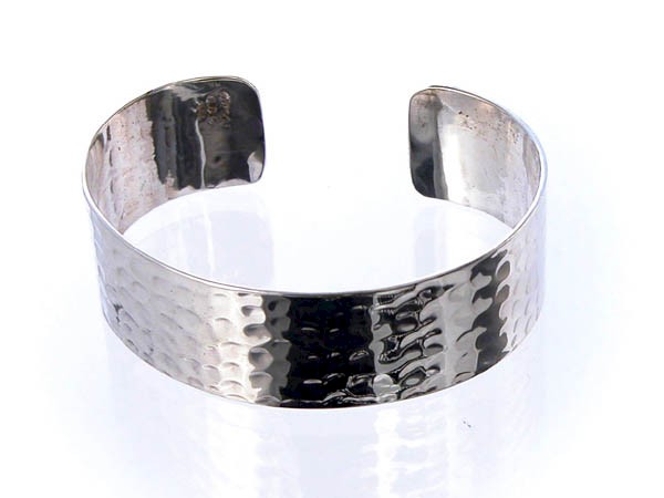 16mm Wide Hammered Bangle - BA219