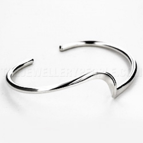 Central Wave Silver Bangle - 20mm Wide