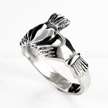 Claddagh Silver Ring