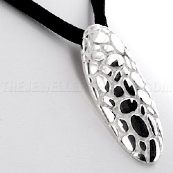 Crazy Paving Oval Silver Pendant - PT284