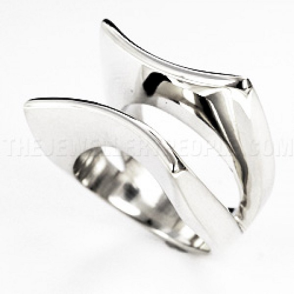 Curved Edge Silver Ring