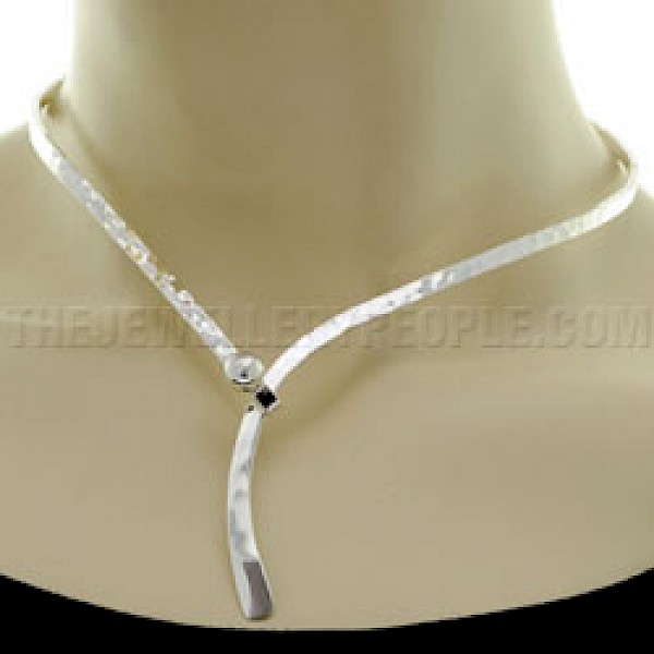 Hammered Hook Wrap Silver Collar - 4mm Solid