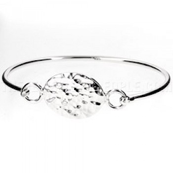 Hammered Oval Catch Silver Bangle