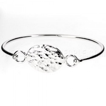 Hammered Oval Catch Silver Bangle