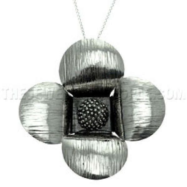 Large Daisy Silver Pendant - PT042